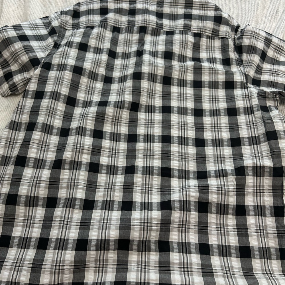 Perry Ellis Men’s Shirt Sleeve Dress Shirt
Size XXL - Picture 9 of 10